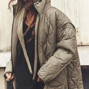 Zara HOODED PADDED JACKET
